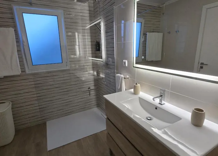 Brisa Do Mar Azorean House Maia (Sao Miguel)